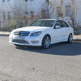 Mercedes-Benz C250 2013