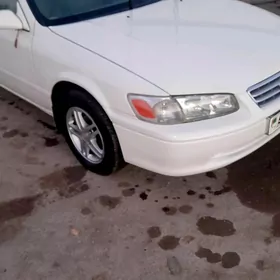 Toyota Camry 2000