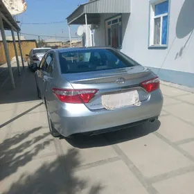 Toyota Camry 2017