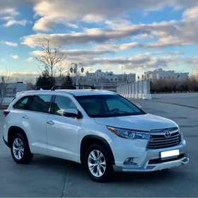 Toyota Highlander 2016