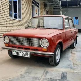 Lada 2104 1986