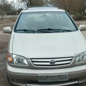 Toyota Sienna 2002