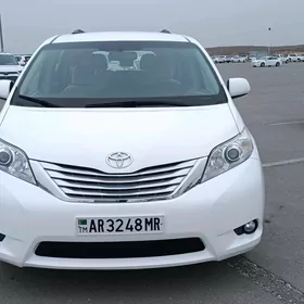 Toyota Sienna 2016