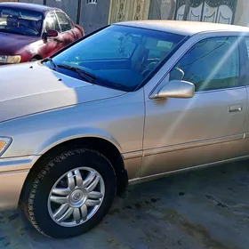 Toyota Camry 2001