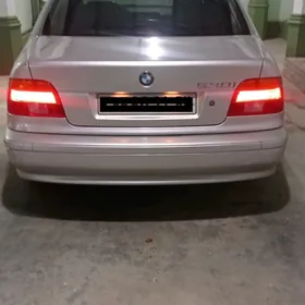 BMW E39 2001