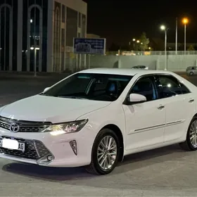 Toyota Camry 2017