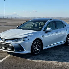 Toyota Camry 2022