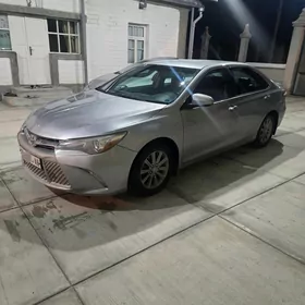 Toyota Camry 2015