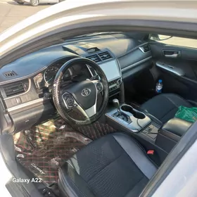 Toyota Camry 2014