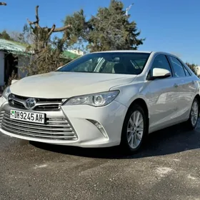 Toyota Camry 2016