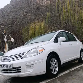 Nissan Versa 2010