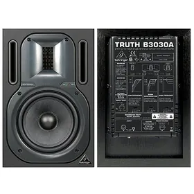 Behringer Truth B3030A