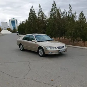 Toyota Camry 2001