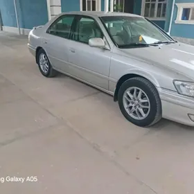 Toyota Camry 2000