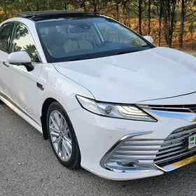 Toyota Camry 2020