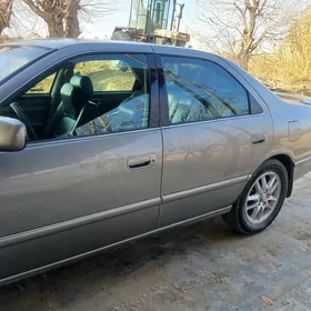 Toyota Camry 1999