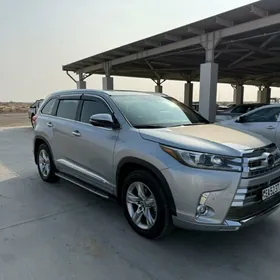 Toyota Highlander 2019