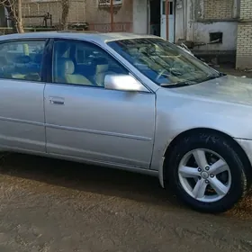 Toyota Avalon 2000