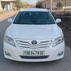 Toyota Camry 2011