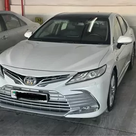 Toyota Camry 2022