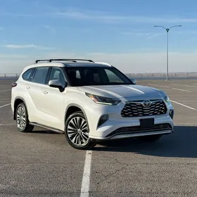 Toyota Highlander 2021