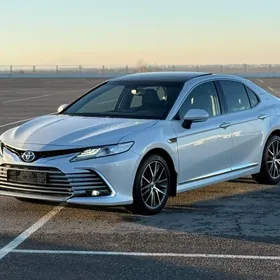 Toyota Camry 2022