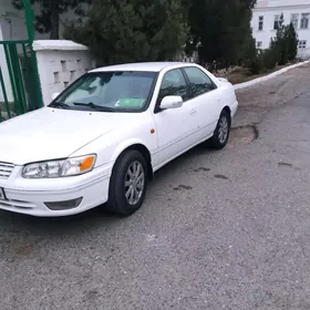 Toyota Camry 1999