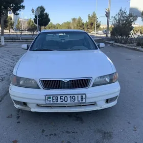 Nissan Cefiro 1995