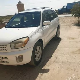 Toyota RAV4 2001