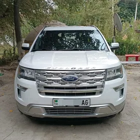 Ford Explorer 2018