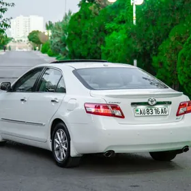 Toyota Camry 2011