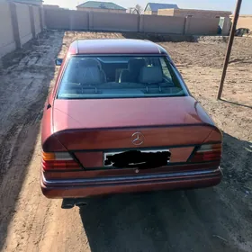 Mercedes-Benz 230E 1990