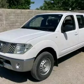 Nissan Navara 2012