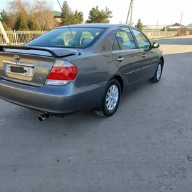 Toyota Camry 2005