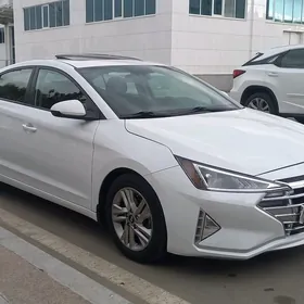 Hyundai Elantra 2020