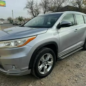 Toyota Highlander 2015