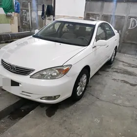 Toyota Camry 2004