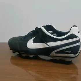 Butsy futbol nike  бутсы футбо