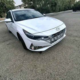 Hyundai Elantra 2021