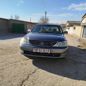 Toyota Avalon 2004