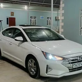 Hyundai Elantra 2019