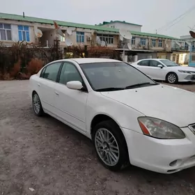 Nissan Altima 2004