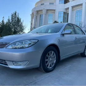 Toyota Camry 2004