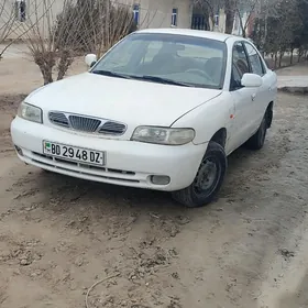 Daewoo Nubira 1998