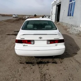 Toyota Camry 2000