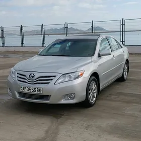 Toyota Camry 2010