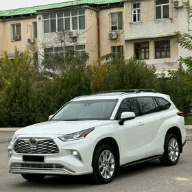 Toyota Highlander 2020