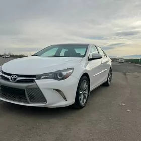 Toyota Camry 2016