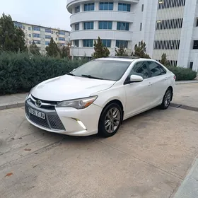 Toyota Camry 2016