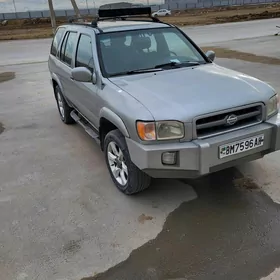 Nissan Pathfinder 1999